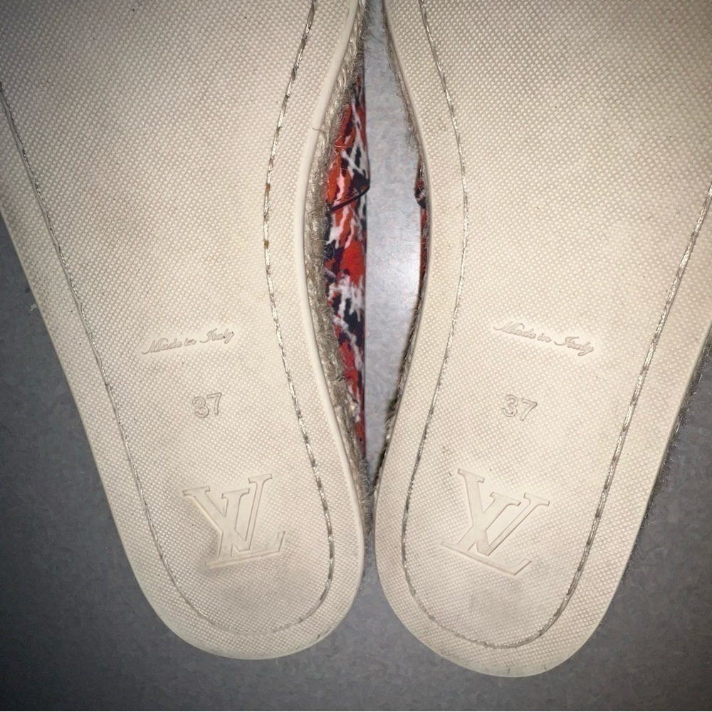 Louis Vuitton blue and red espadrille sandals. - Picture 9 of 12